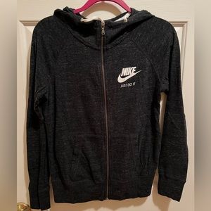 NIKE zip-up hoodie